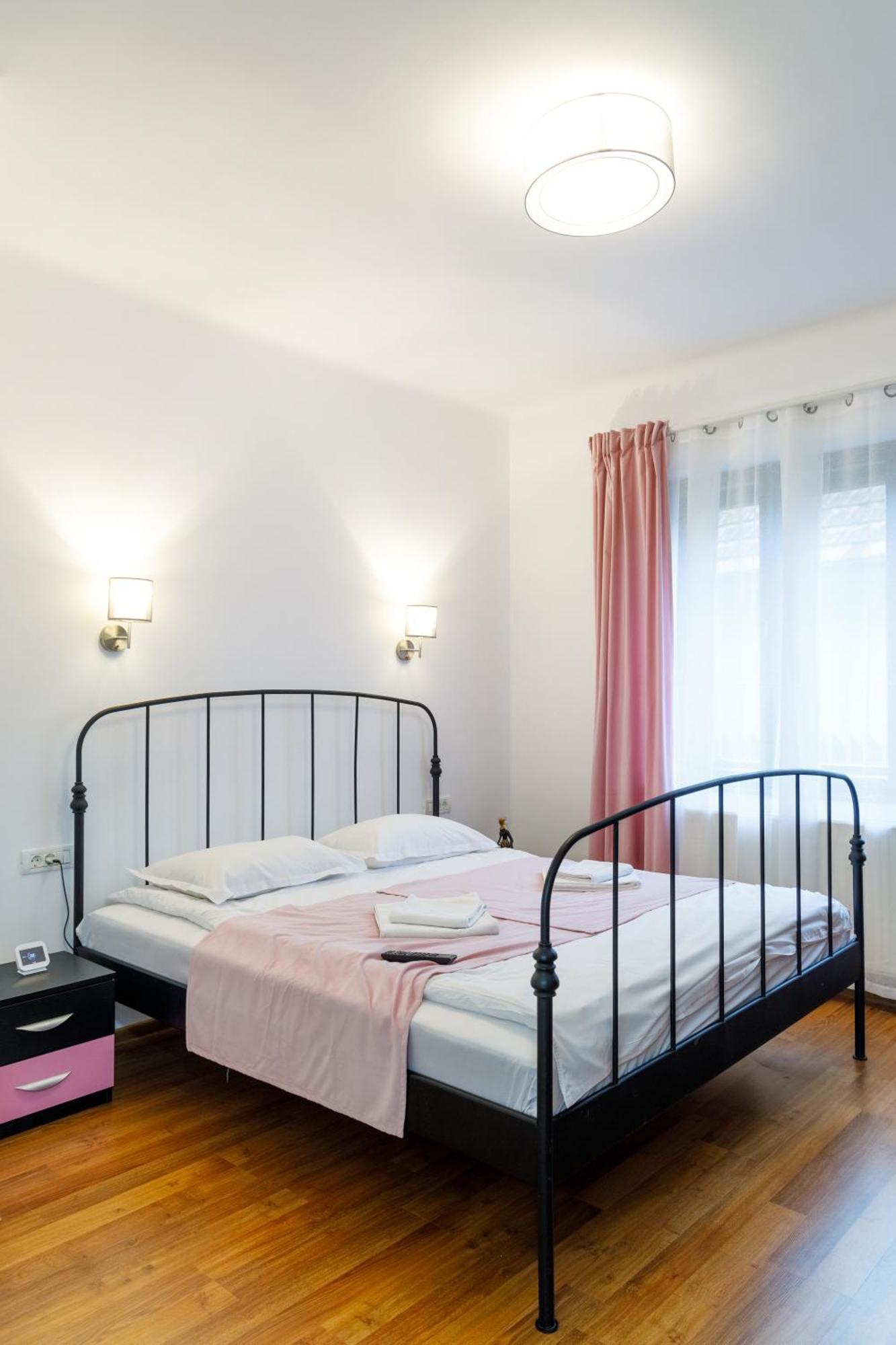 Apartament Modern Brasov Luaran gambar