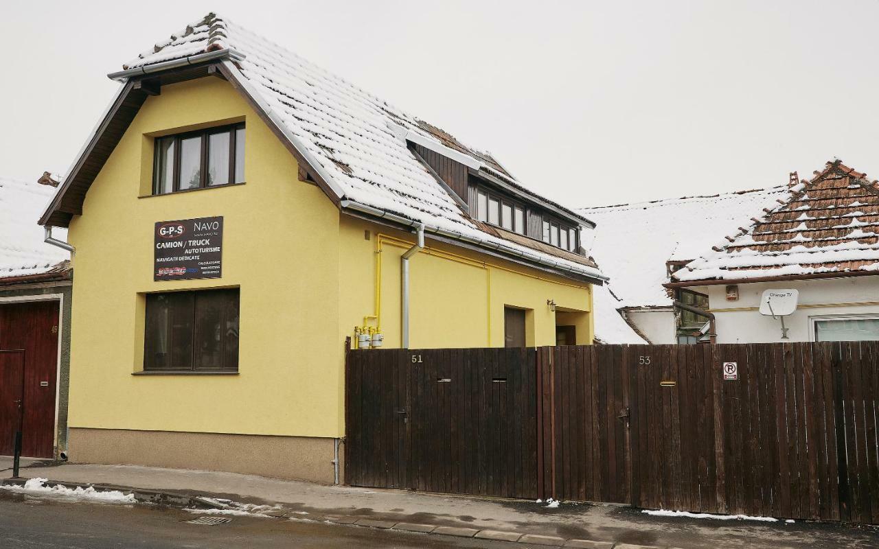 Apartament Modern Brasov Luaran gambar